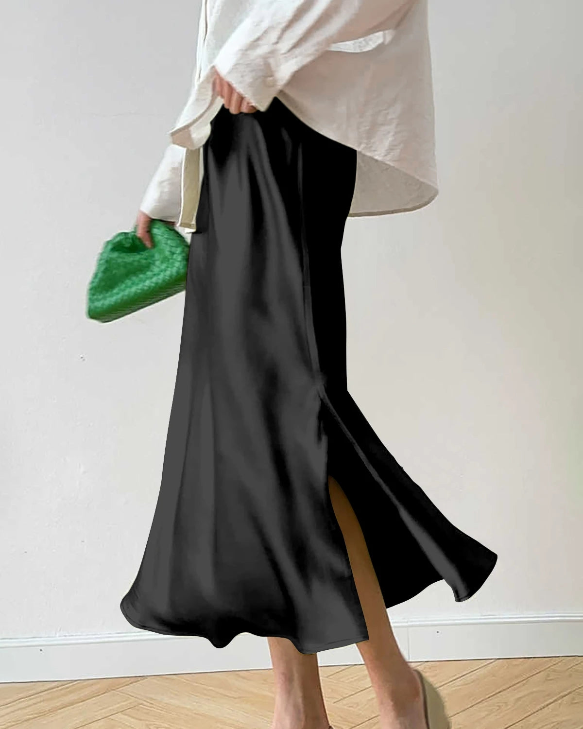 22 Momme Silk Midi Skirt