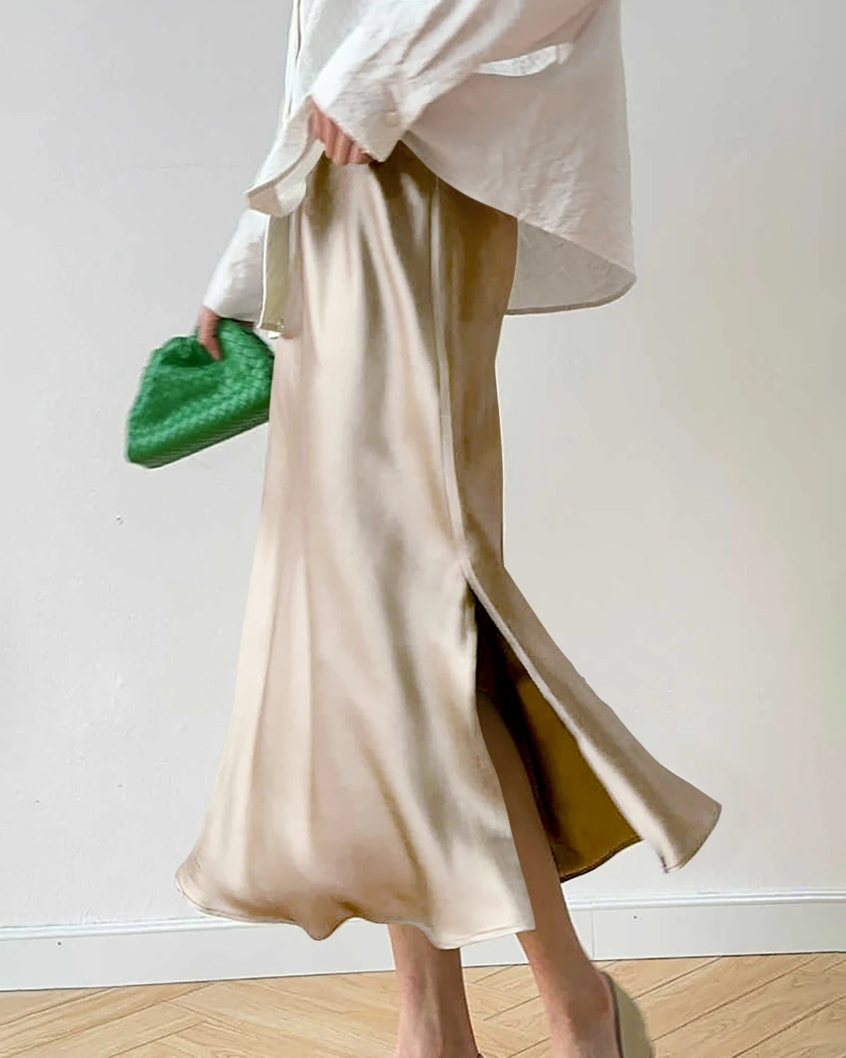 22 Momme Silk Midi Skirt